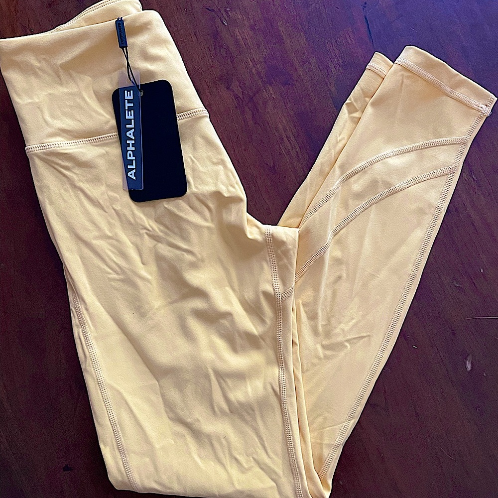 Alphalete pulse leggings